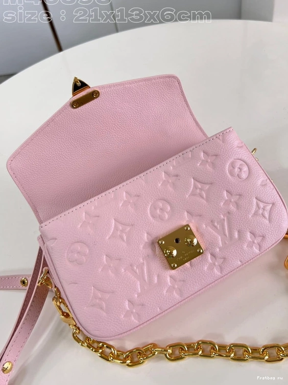 First bag ru EAST LOUIS WEST METIS POCHETTE VUITTON 0810